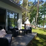 Jaktstuga Agro Breza Nad Samym Jeziorem- Sauna Ogrodowa Lipusz